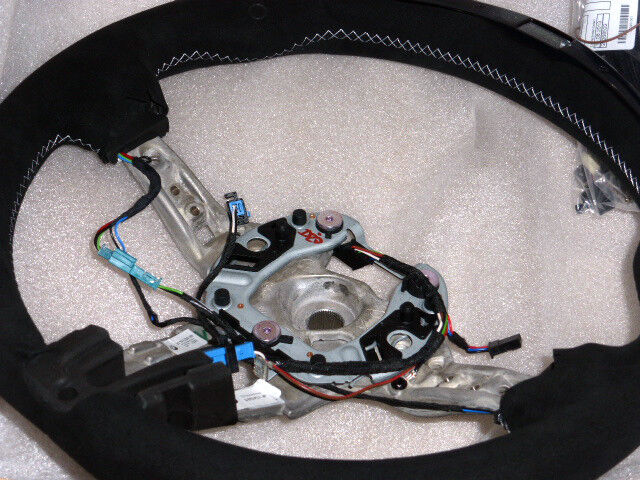 BMW OEM F30 F22 F32 F33 M Performance Alcantara & Carbon Fiber Steering Wheel