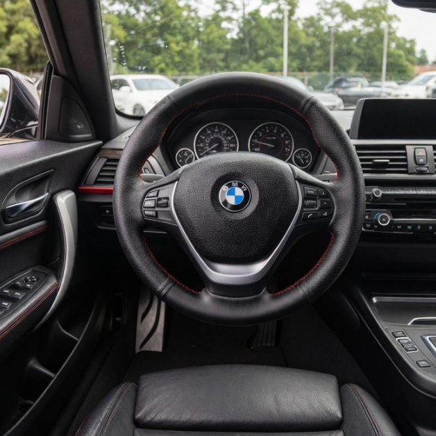 How Can an F22 Steering Wheel Change the Look and Feel of BMW Interior Design?