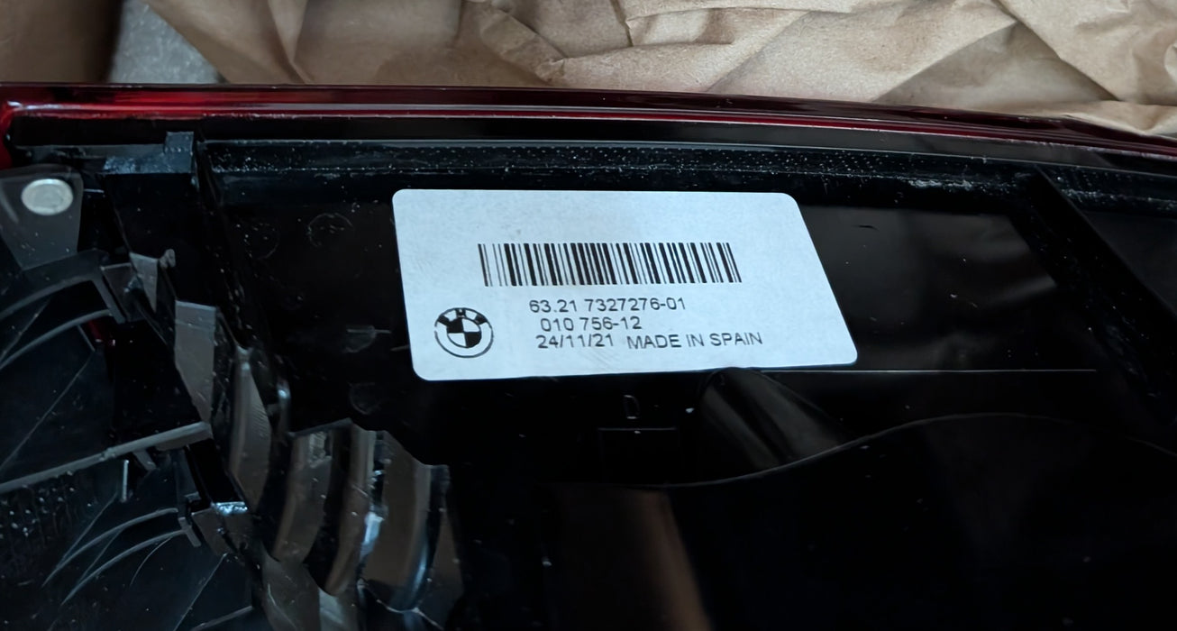 BMW Genuine E82 E88 Euro Spec Black-Line Basic Taillight Pair 63212225381 New