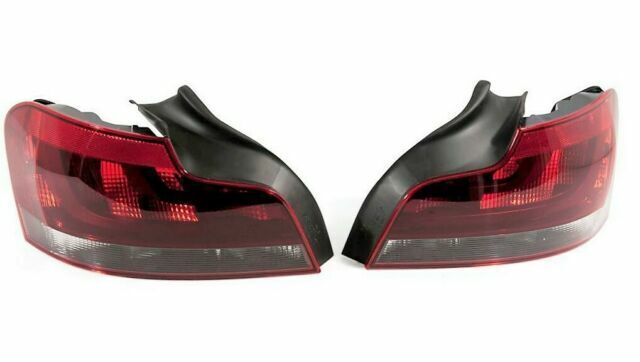 BMW Genuine E82 E88 Euro Spec Black-Line Basic Taillight Pair 63212225381 New