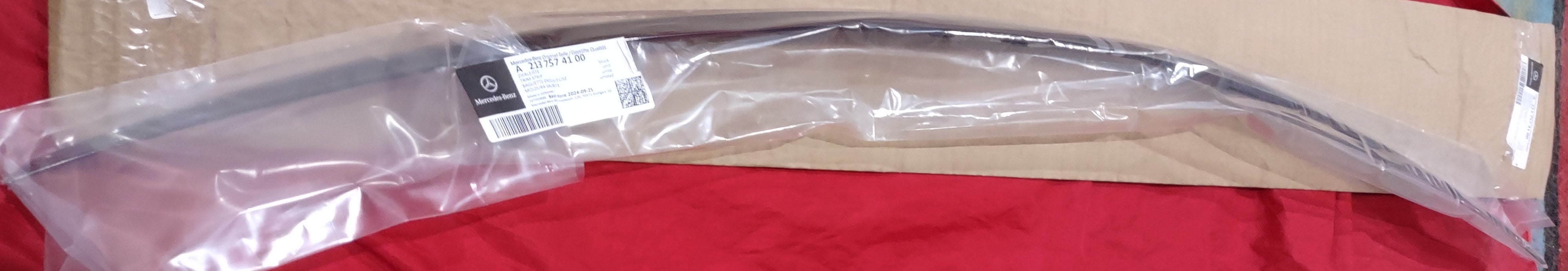 Mercedes-Benz OEM W213 E Class Sedan 2020-23 Night Package Black Trunk Trim New