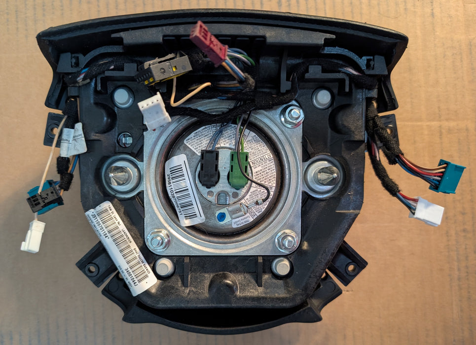 Range Rover L322 Supercharged (Black & Silver Land Rover Emblem) Airbag Assembly 2010-2012