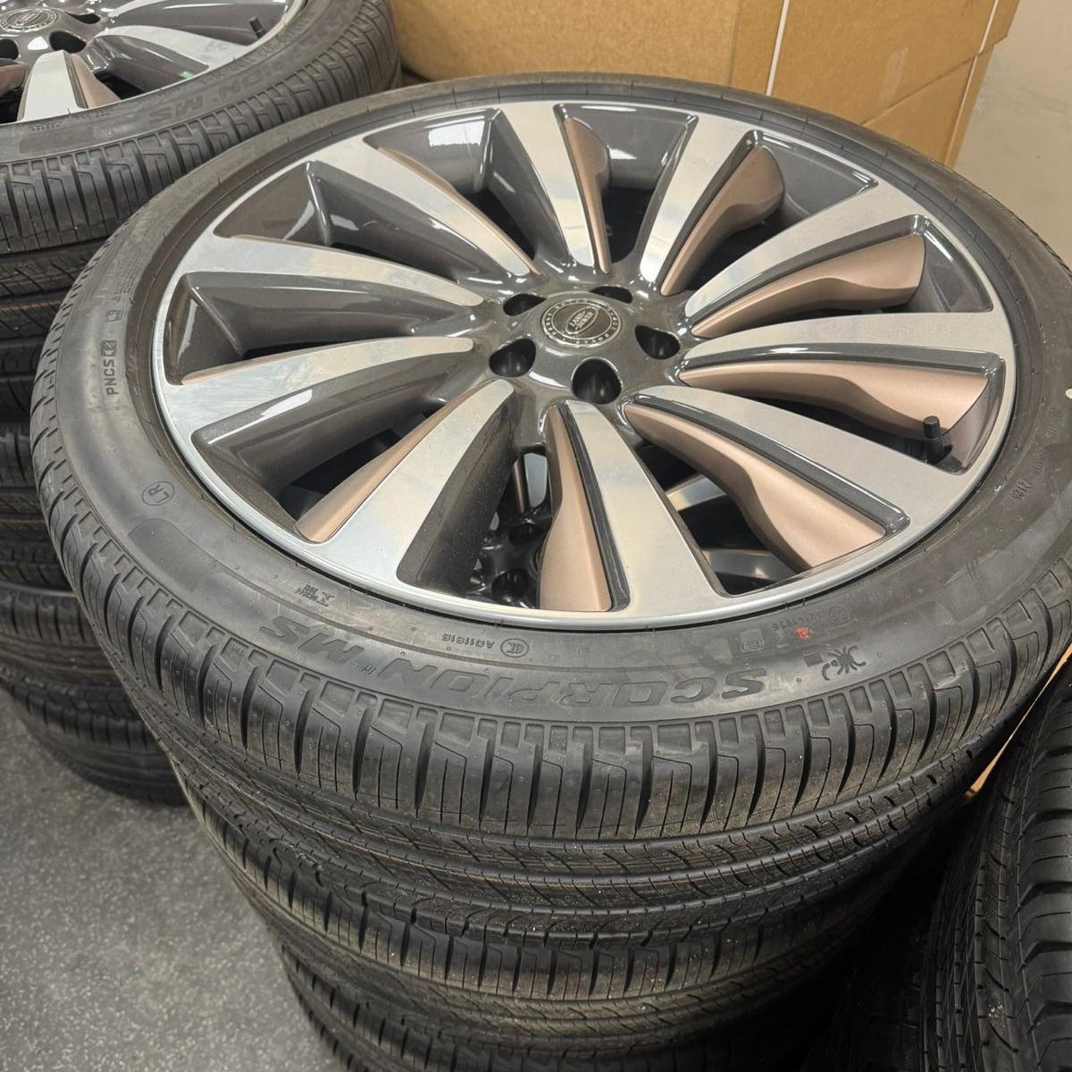 Range Rover SV 2022*+ L460 OEM 23