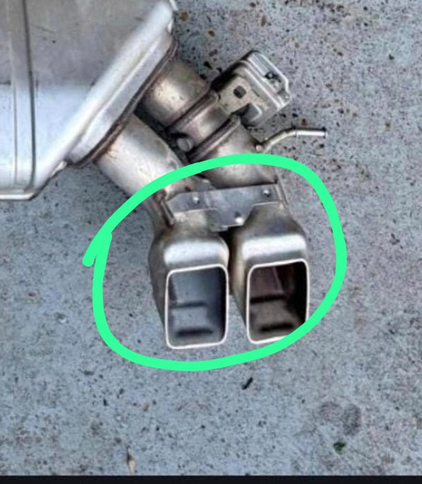 Land Rover OEM L663 Defender 110 OCTA Exhaust Quad Tip Tandem Brand New