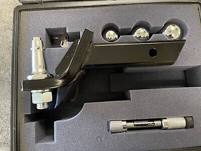Range Rover Sport L320 LR3 LR4 OEM Tow Hitch Kit With Land Rover Carrying Case