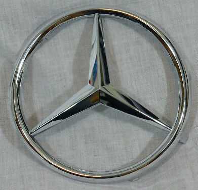 Mercedes-Benz OEM Grille Emblem Star Badge R230 SL Class 2003-2008 Brand New