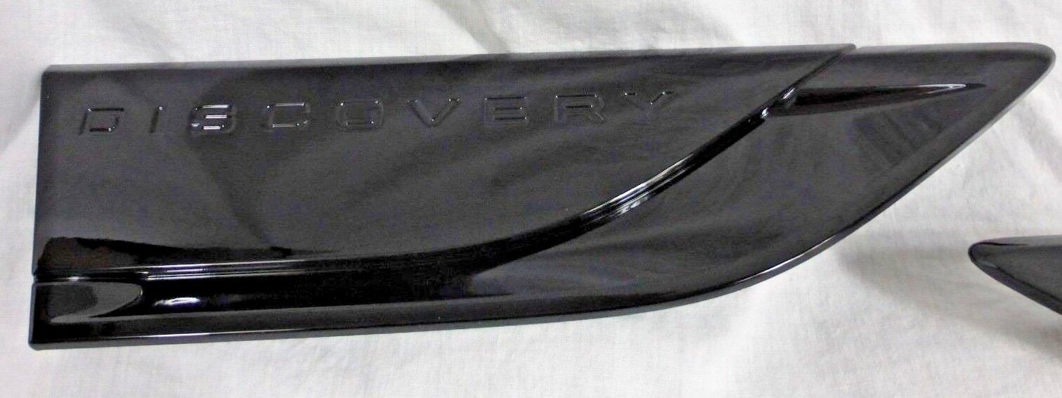 Land Rover OEM Discovery 5 L462 Gloss Black Fender Side Vent Pair Dynamic New