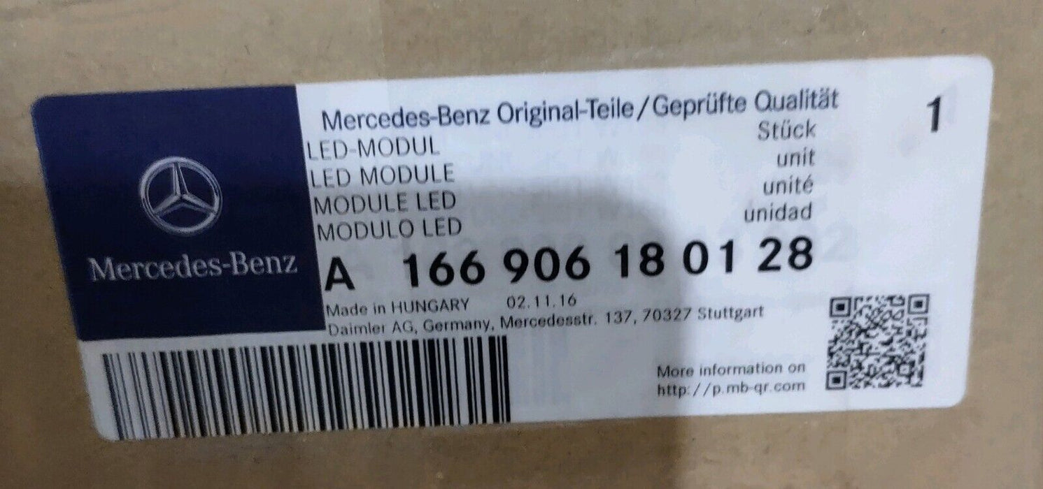 Mercedes-Benz OEM W166 GLE X166 GLS Running Board Illumination Retrofit Kit New