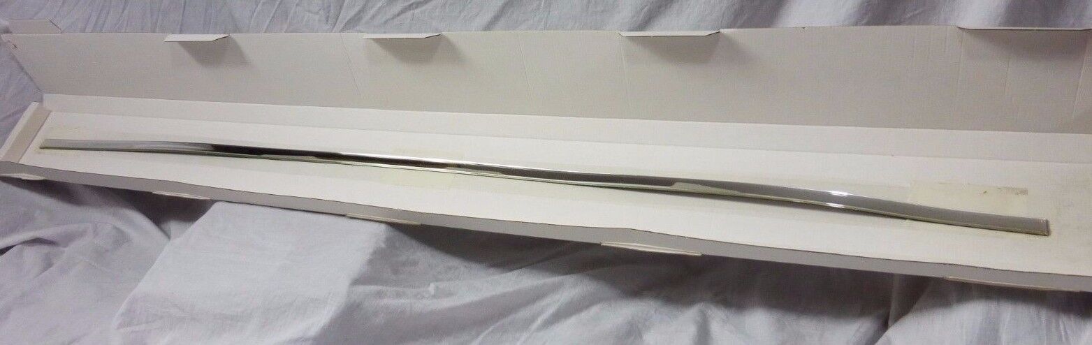 Land Rover OEM LR3 Discovery 3 2005-2009 L319 Chrome Rear Tailgate Molding NEW