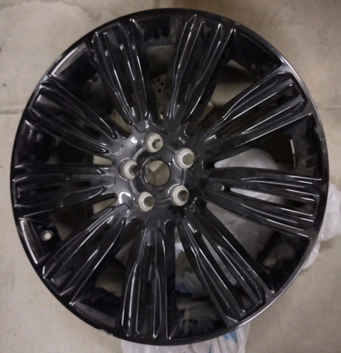 Range Rover L405 OEM 22" x 9.5" 9 Split Spoke Wheel Set Pincer AF Gloss Black