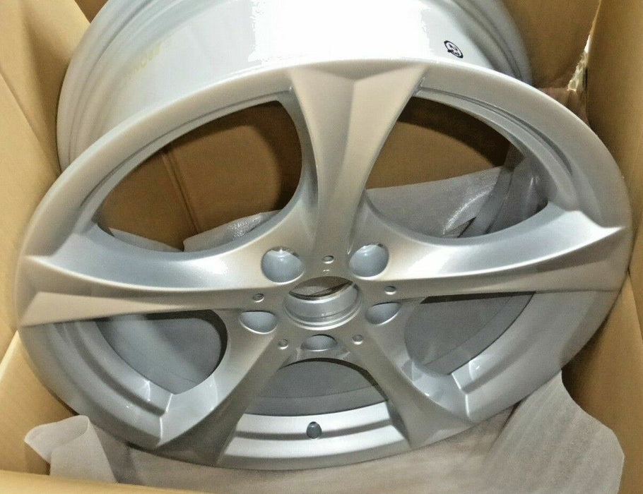 BMW OEM E89 17 x 8 Inch Z4 Roadster 17" LA Wheel Star Spoke 276 Wheel Brand New