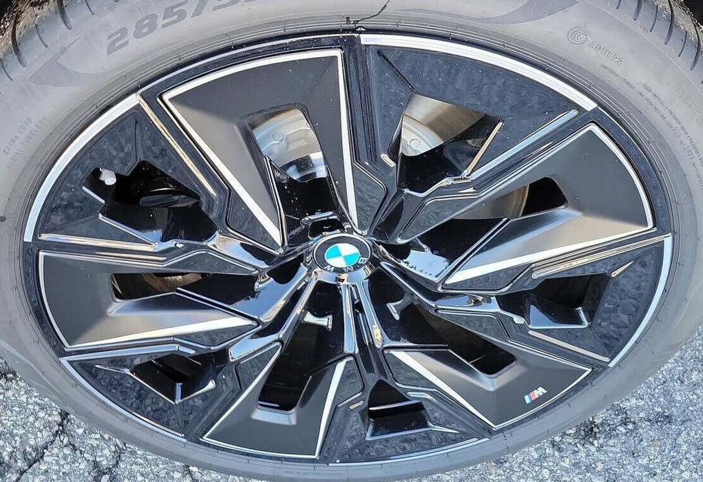 BMW OEM G70 7 Series 2023+ 910I Aerodynamic 21" Bright-Turned M Gunmetal Wheels