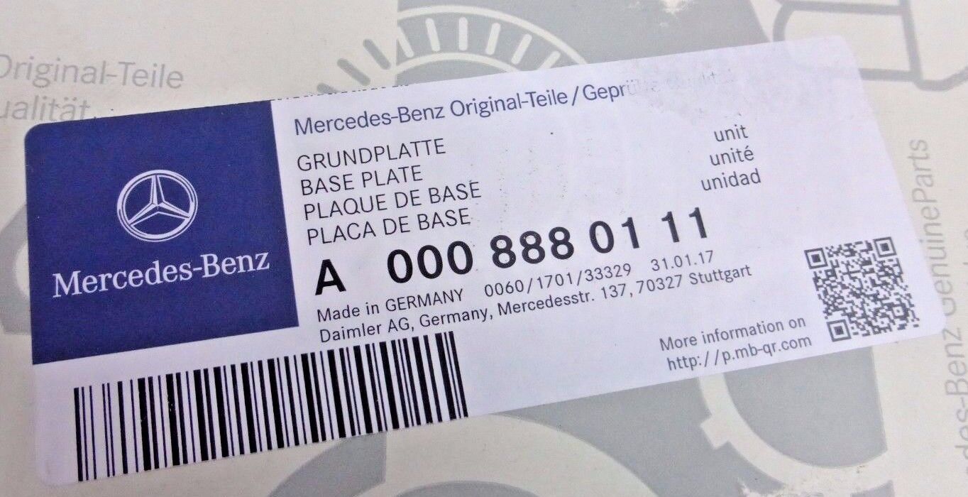Mercedes-Benz OEM Distronic Grille Emblem Star Badge W253 C190 W166 C292 New