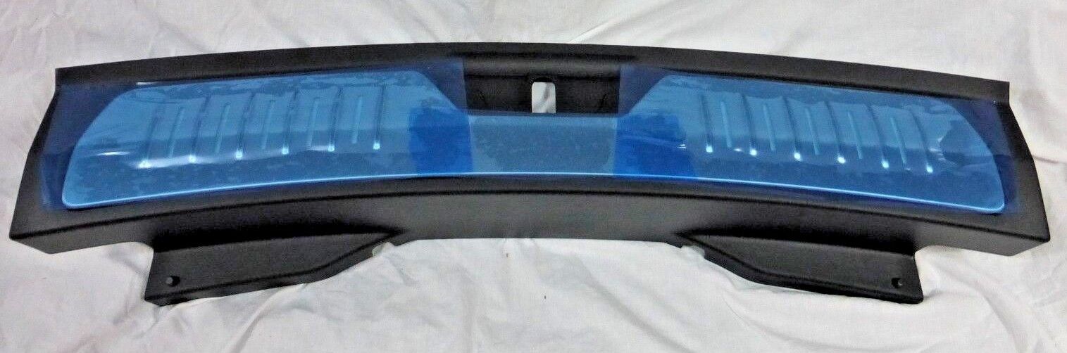 Land Rover OEM Range Rover Velar 2018-2020 L560 Illuminated Rear Cargo Tread Plate