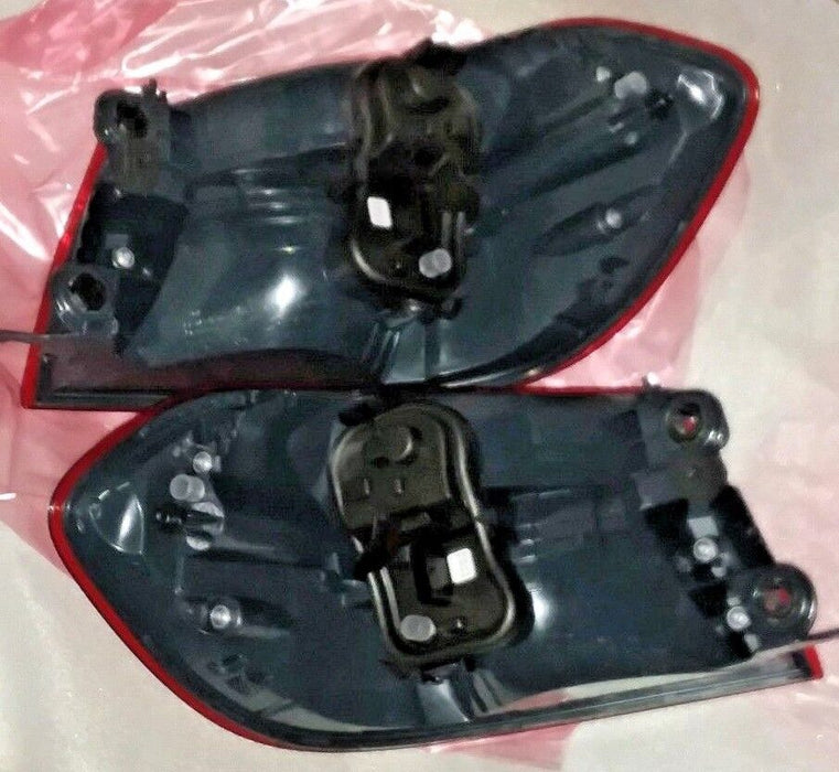 BMW F32 F33 F36 F83 4 Series European Spec Outer Taillight Pair Amber Lenses OEM