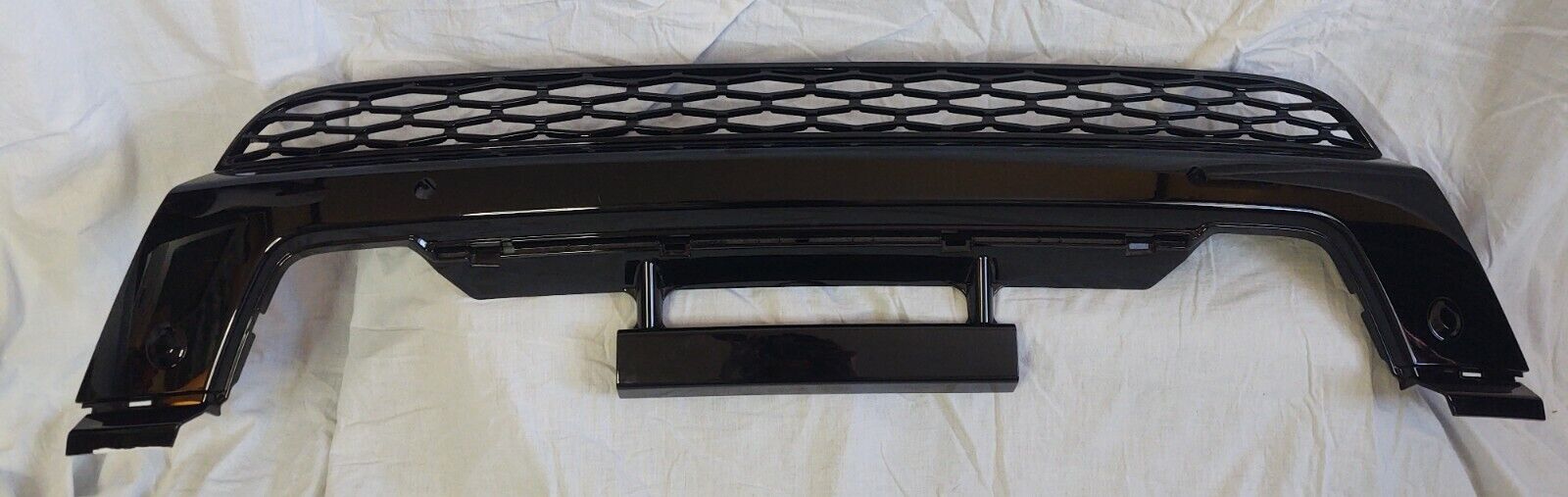 Range Rover Sport L494 2015-2017 SVR Front Bumper Lower Center Grille With Mesh