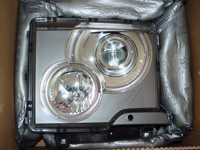 2004-2005 Range Rover 4.4 GENUINE Left Xenon Headlight