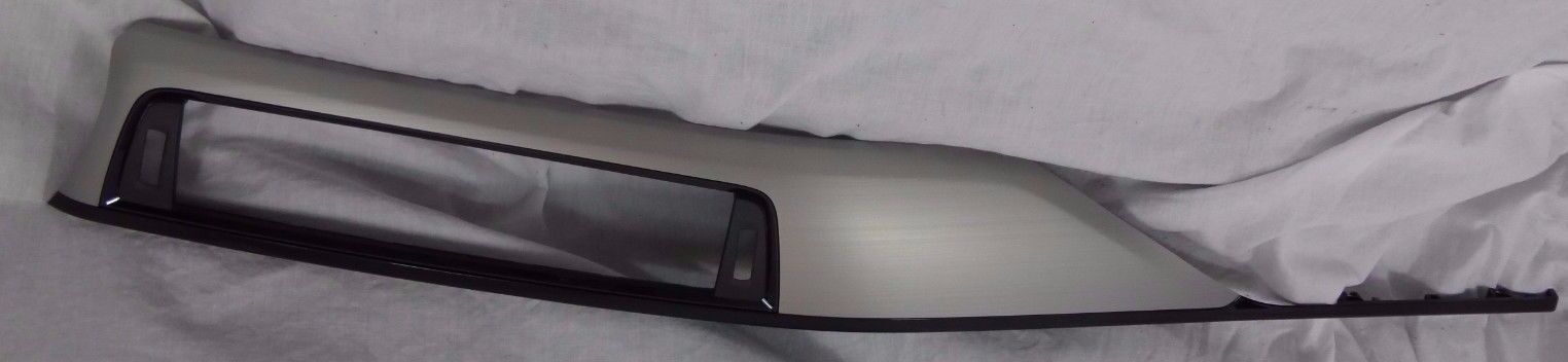 BMW OEM F30 F31 F32 F33 F34 F36 Brushed Aluminum & Black Dashboard Trim Tandem