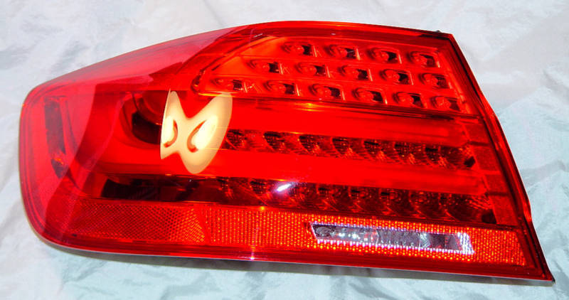 BMW E92 E93 3 Series Coupe Convertible OEM 2010-13 LCI LED Euro Taillight Pair