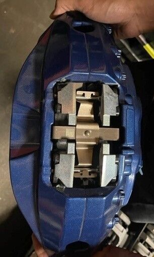 BMW OEM G05 G06 G07 F97 F98 Blue Brembo Right Front Brake Caliper With Pads New